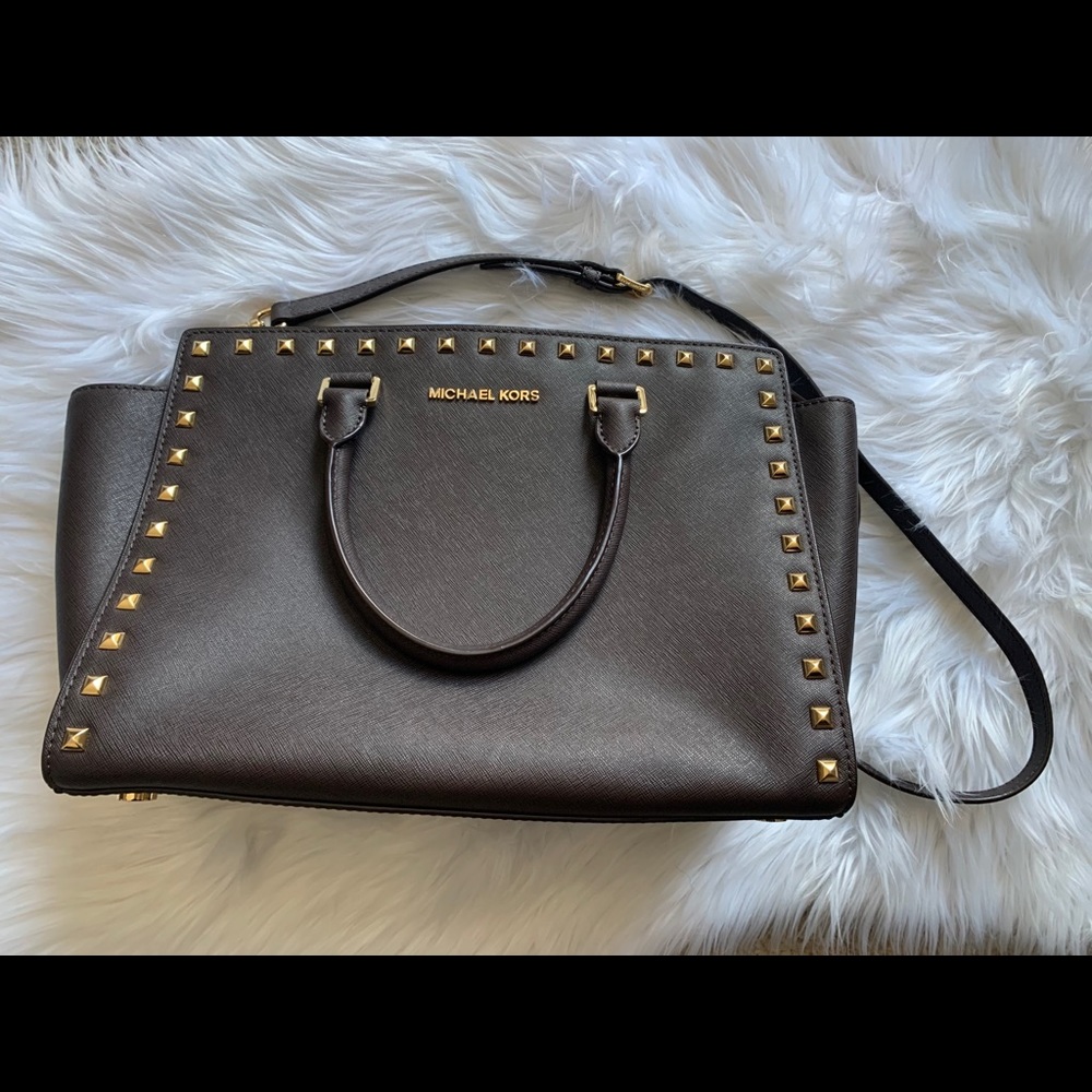 Like New - Michael Kors Selma Stud Large Bag